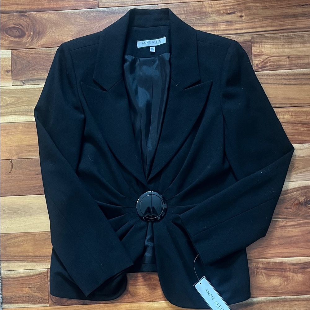 Anne Klein brooch front black 100% wool blazer - size 14 - NWT